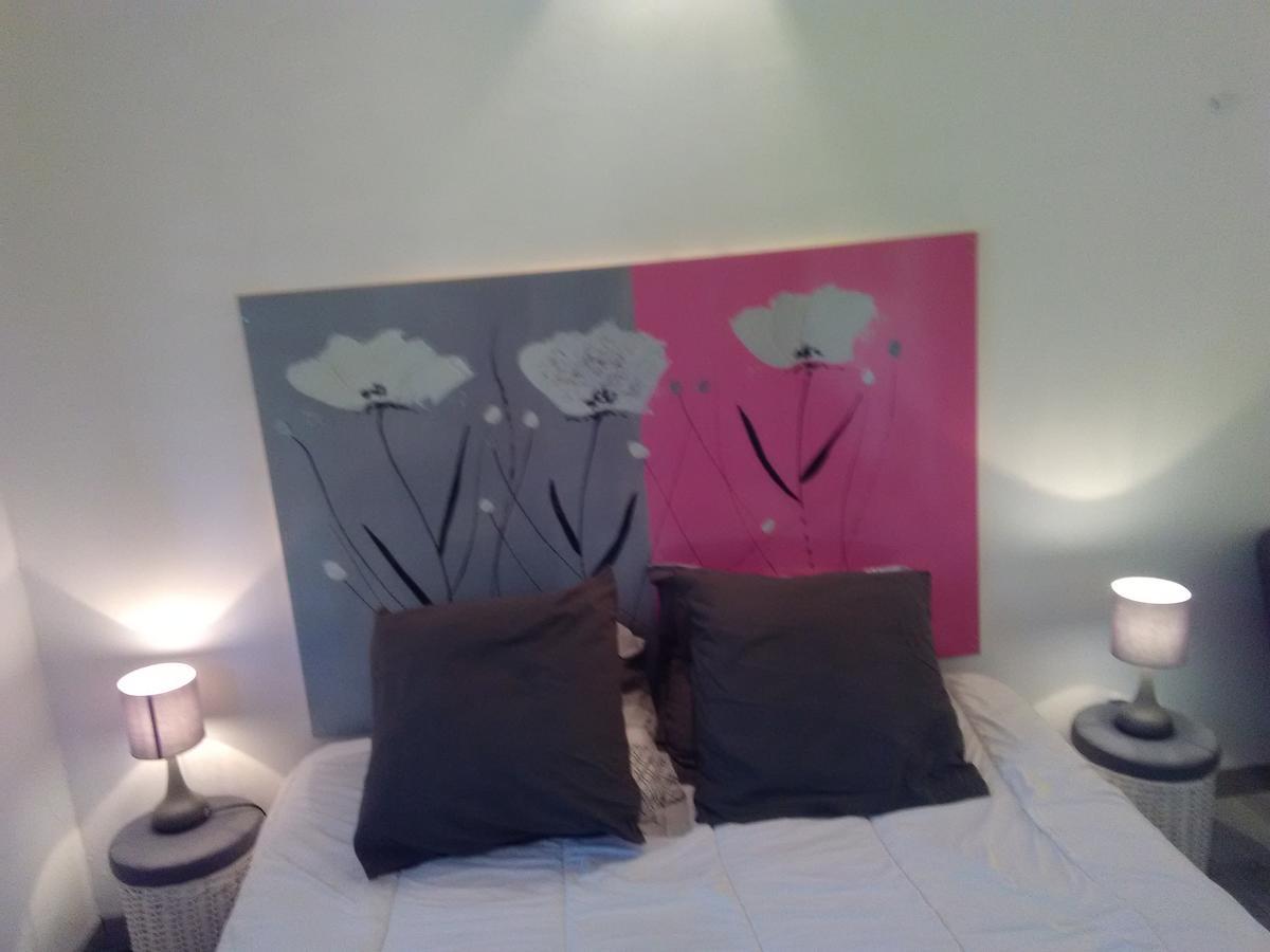 Chambre D'Hotes Les Macarons De Tata Sainte-Eulalie  Εξωτερικό φωτογραφία