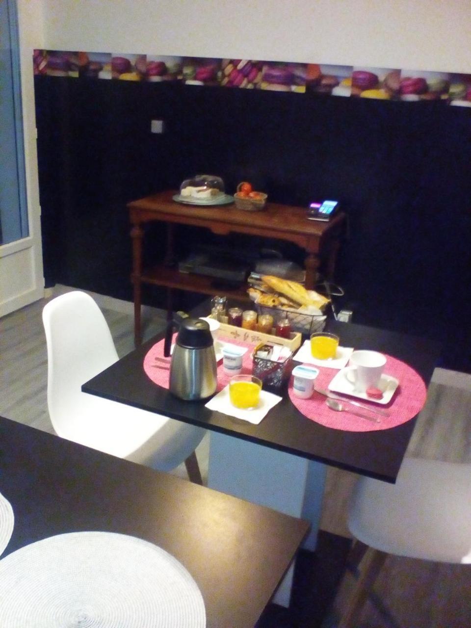 Chambre D'Hotes Les Macarons De Tata Sainte-Eulalie  Εξωτερικό φωτογραφία